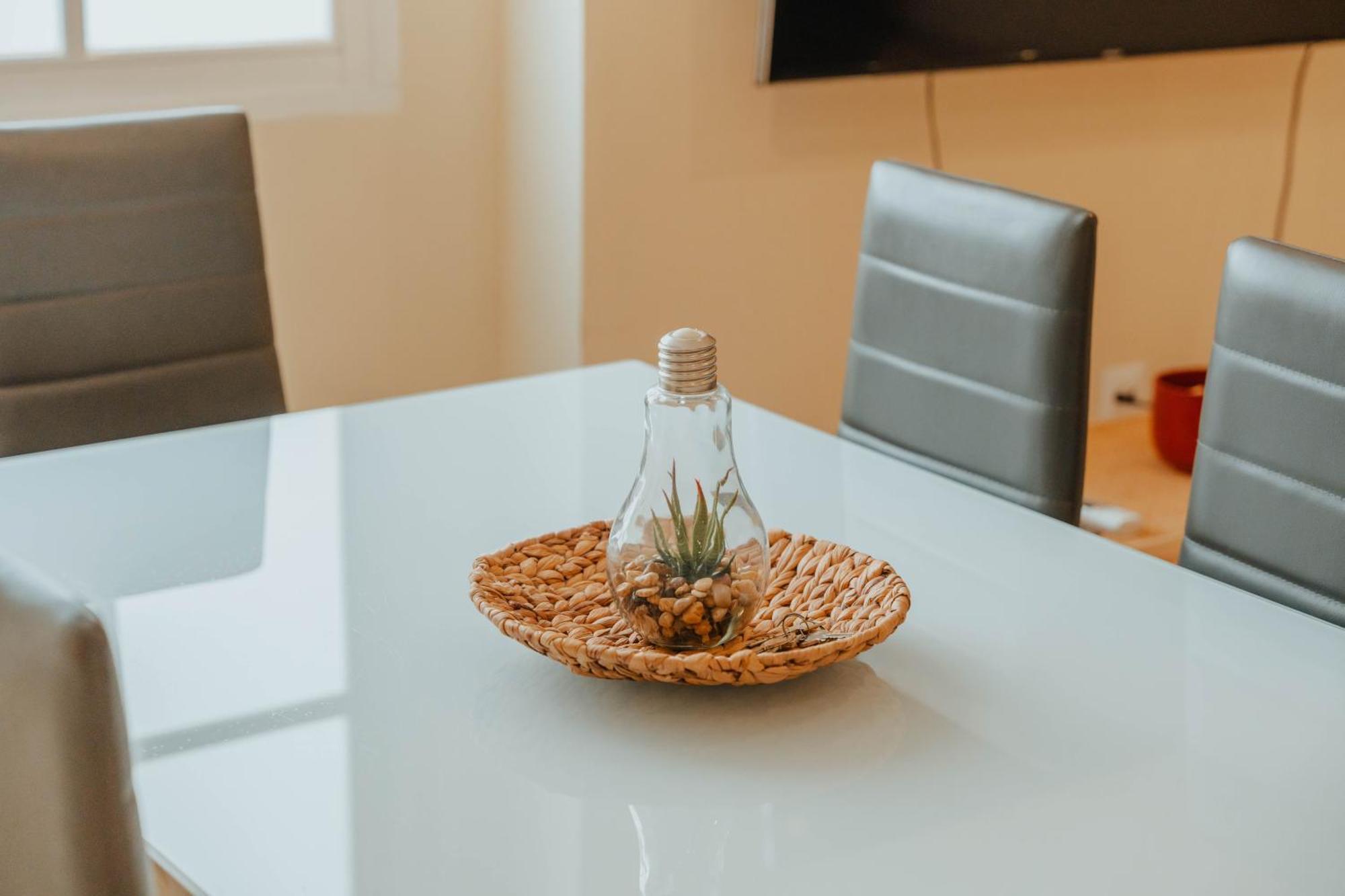 Gran Apartamento De 3 Habitaciones Junto A La Catedral マラガ エクステリア 写真