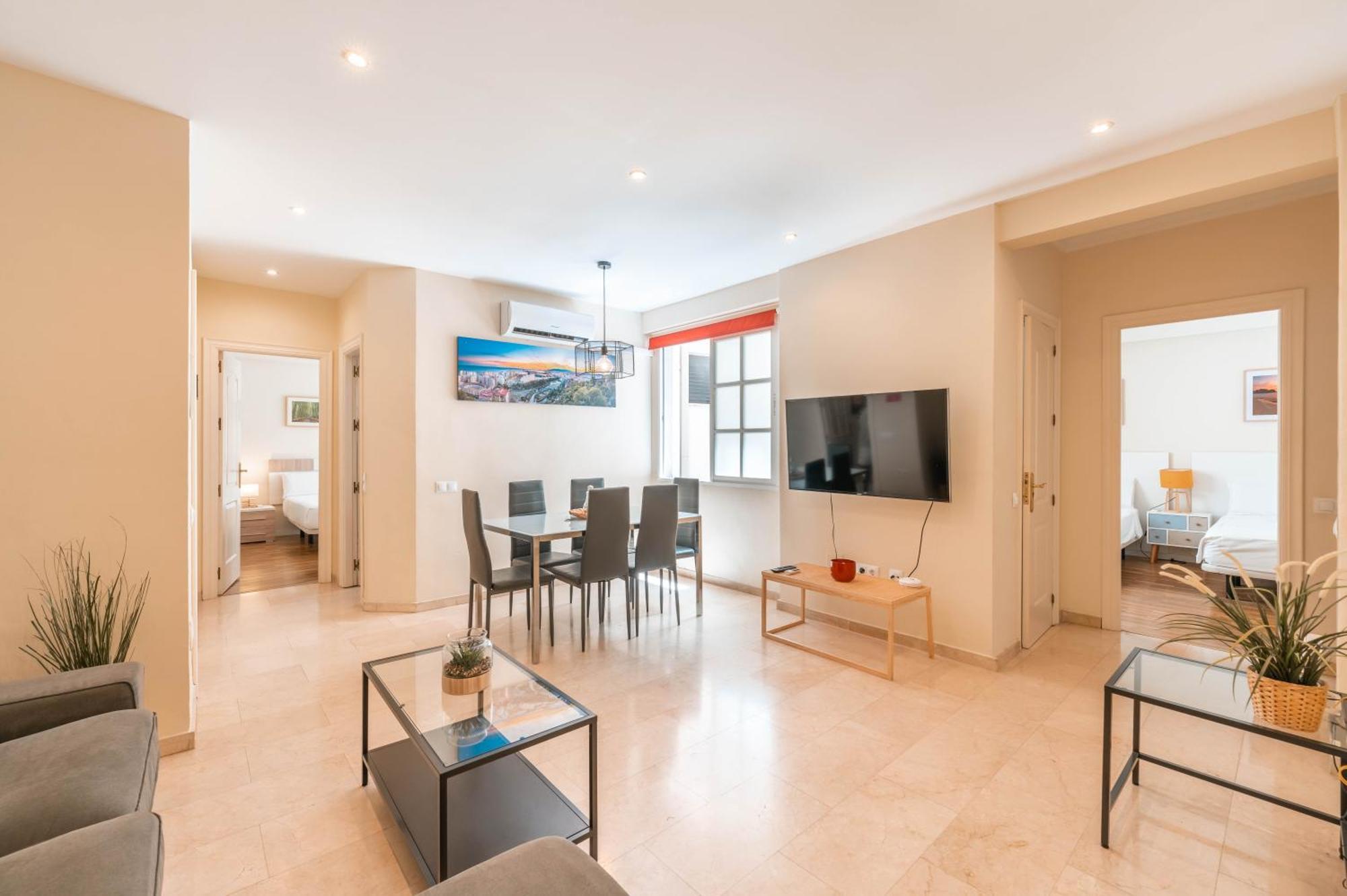 Gran Apartamento De 3 Habitaciones Junto A La Catedral マラガ エクステリア 写真