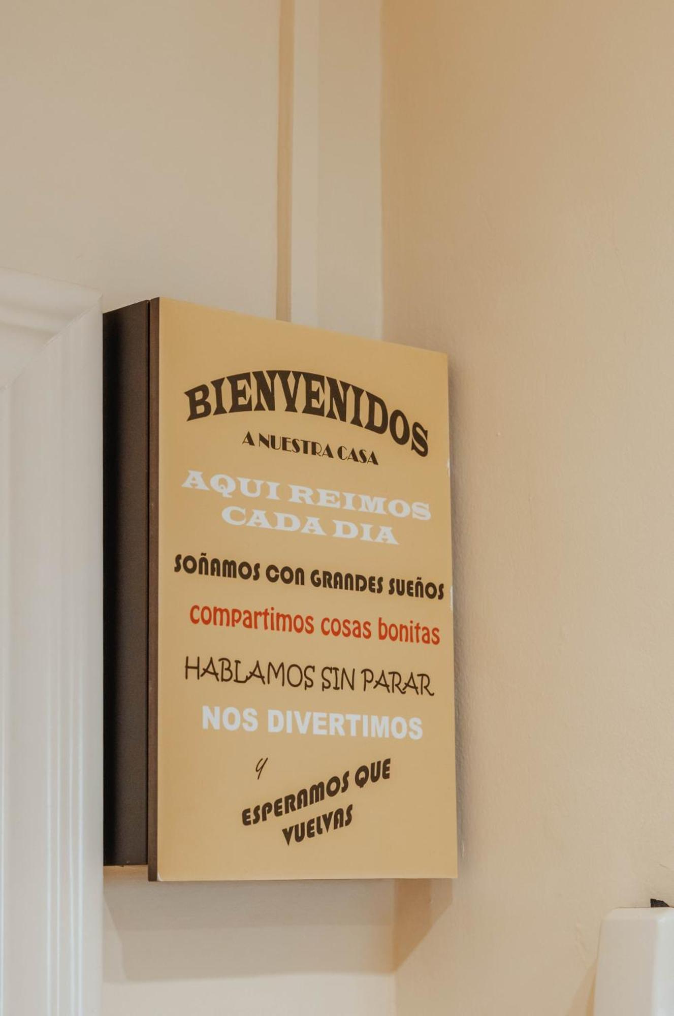 Gran Apartamento De 3 Habitaciones Junto A La Catedral マラガ エクステリア 写真