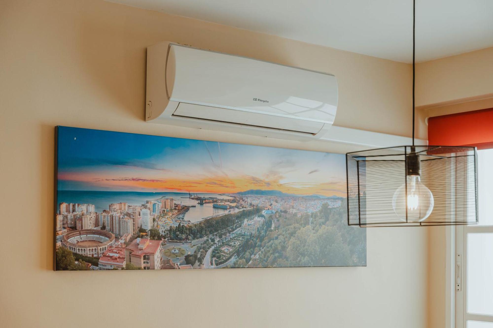 Gran Apartamento De 3 Habitaciones Junto A La Catedral マラガ エクステリア 写真